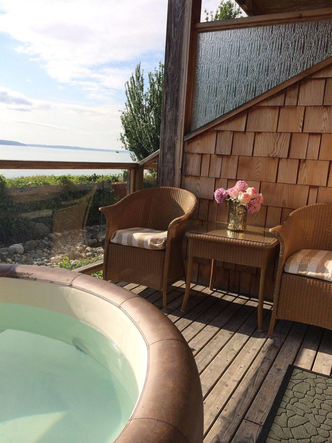 Camano Island Inn Exterior photo
