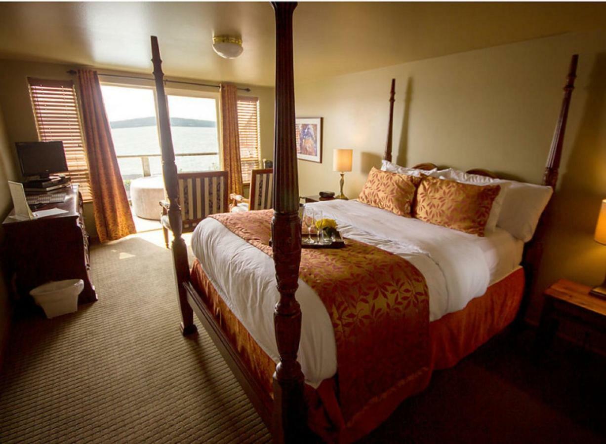 Camano Island Inn Exterior photo